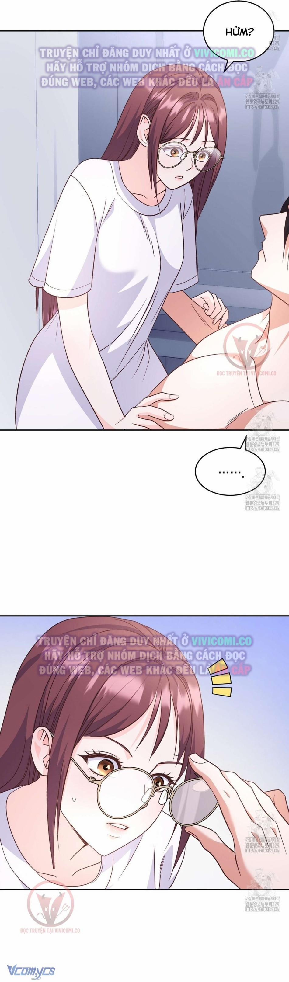 [18+] Sếp Của Anh Trai Tôi Đã Vượt Quá Giới Hạn 11 trang 8