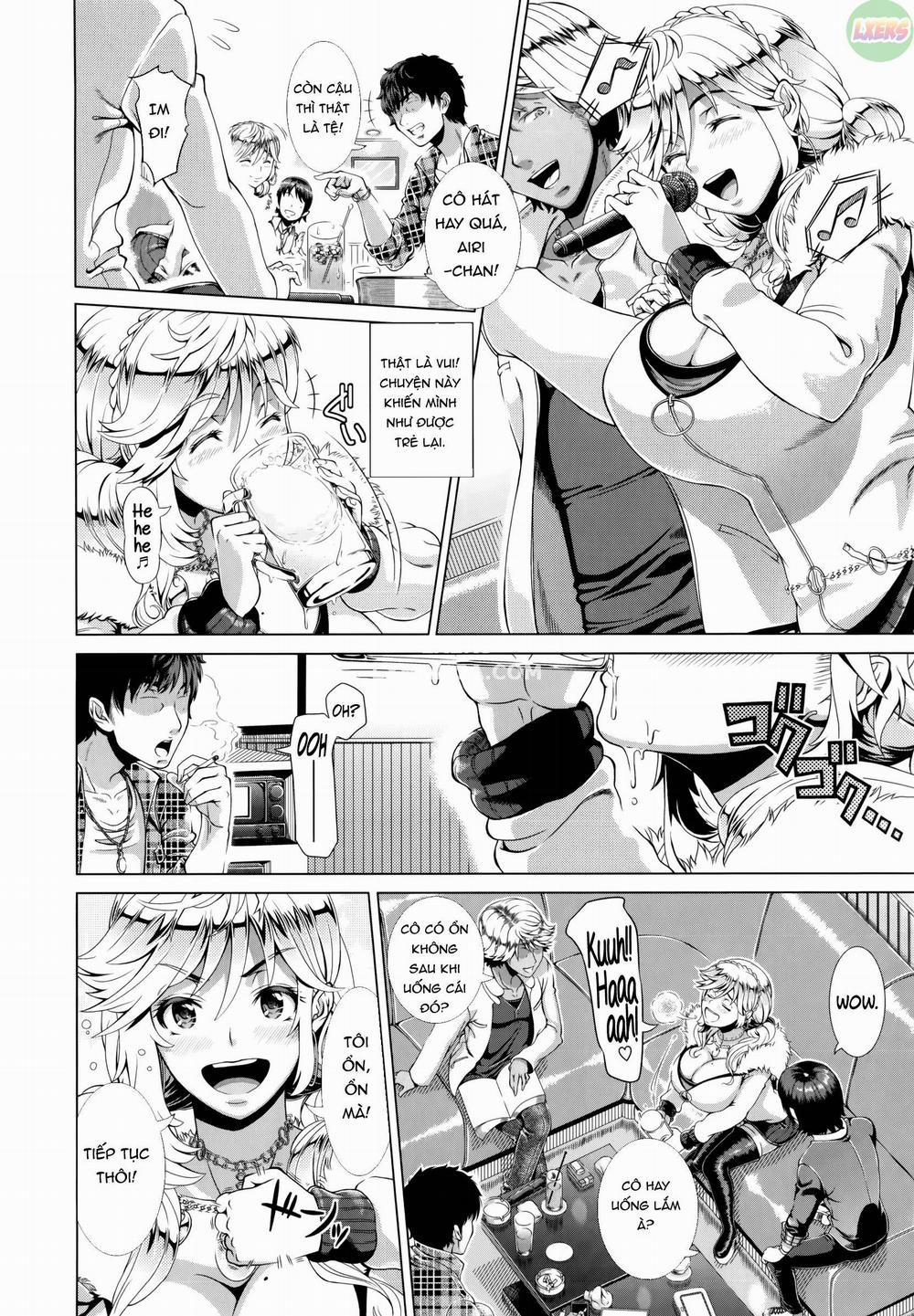 Hitozuma Life - Married Woman Life 1 trang 12