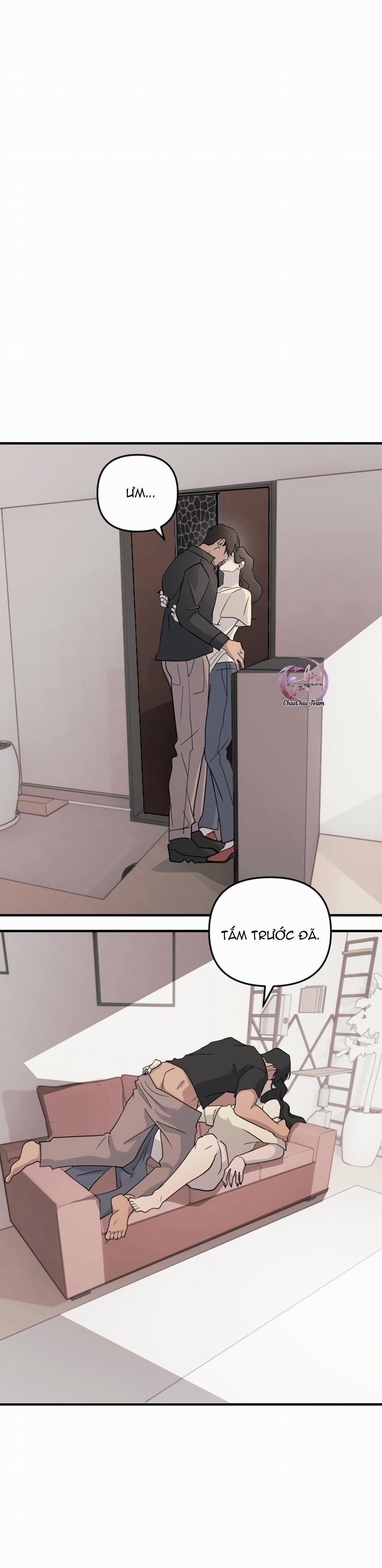 Tên Hàng Xóm Cứ Dán Mắt Vào Tôi 27 trang 18